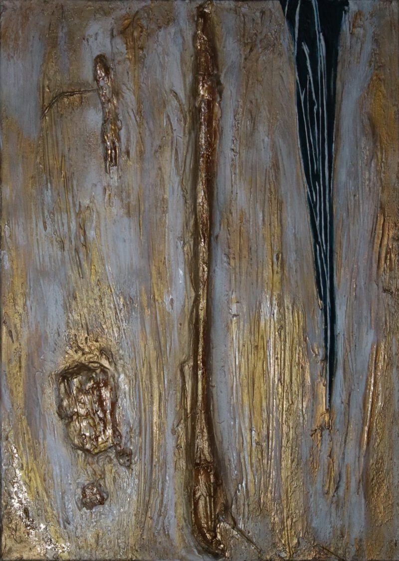 Hochformatiges Gemälde mit senkrechten Spachtelstrukturen in Gold und Grau, goldener Reliefstrang, blauschwarze Spitze rechts